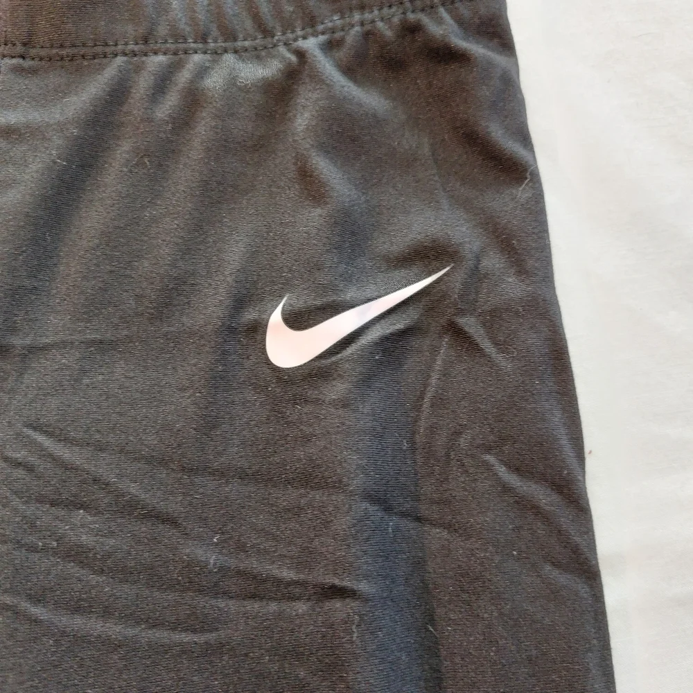 Nike Lightweight Black Leggings NWT 4T